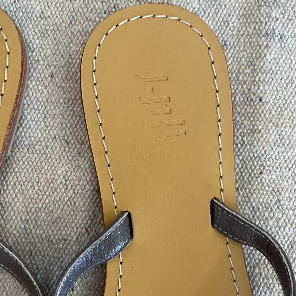 J.Jill Woman's Leather Summer/Beach Slip-On Flip-Flops Sandals Sz 8 - Picture 3 of 9